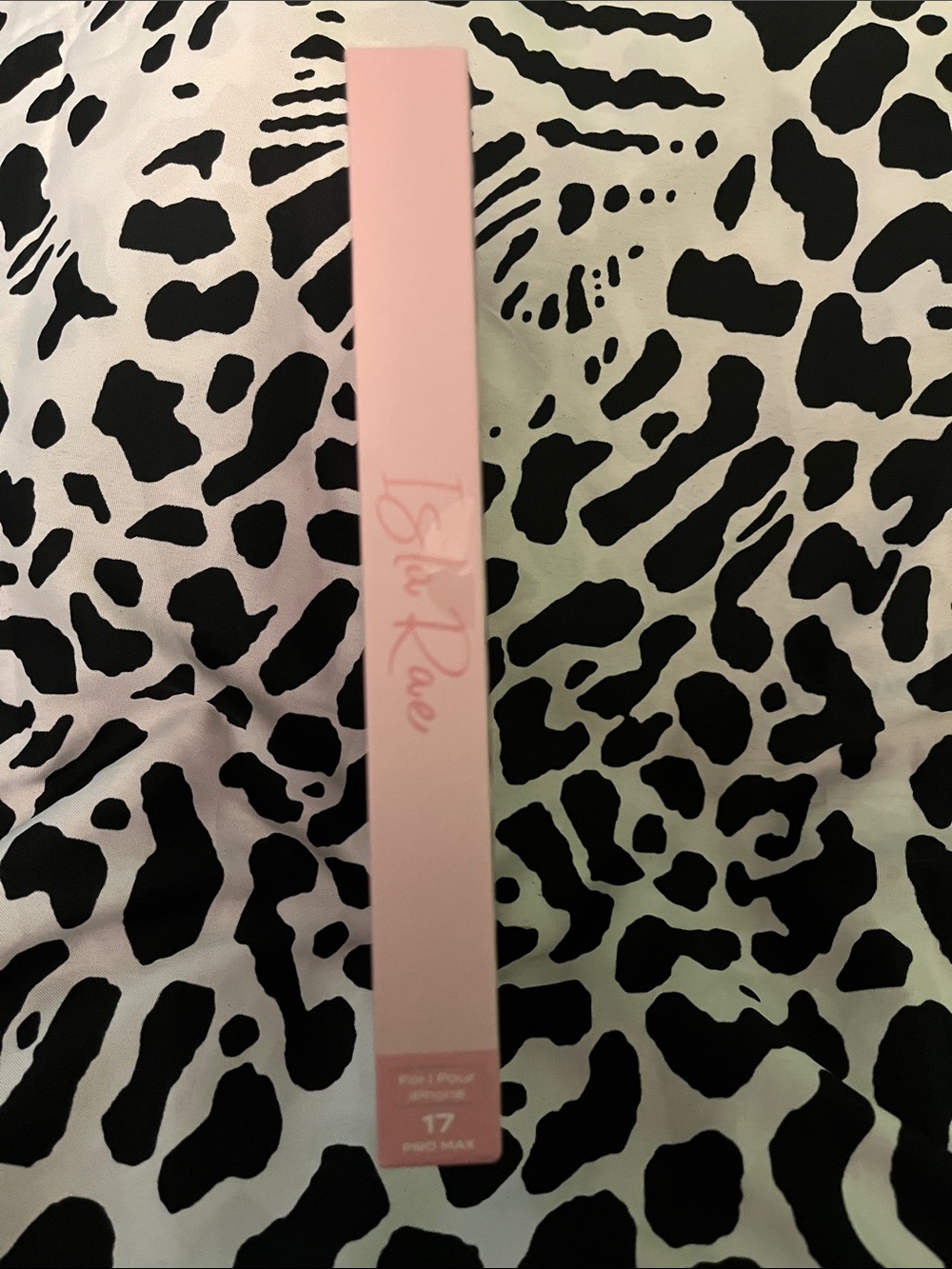 Isla Rae MagSafe-Compatible iPhone 17 Pro Max Case - Pink - Picture 4 of 4